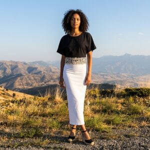 Blusa Contemporánea con aplicación - Puebla.